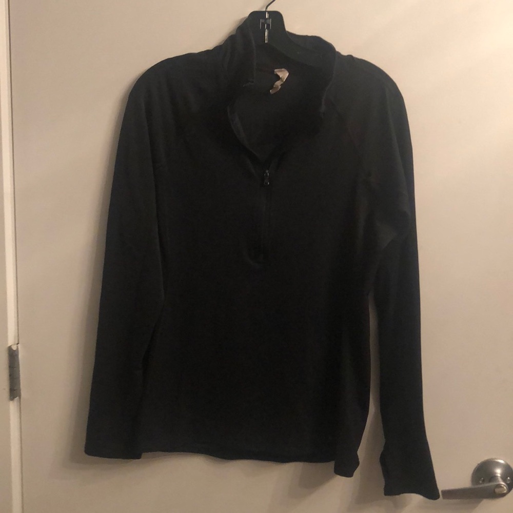 Women navy under armor cold gear size L